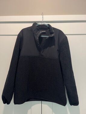 Under Armour Black Sherpa Golf Pullover XL
